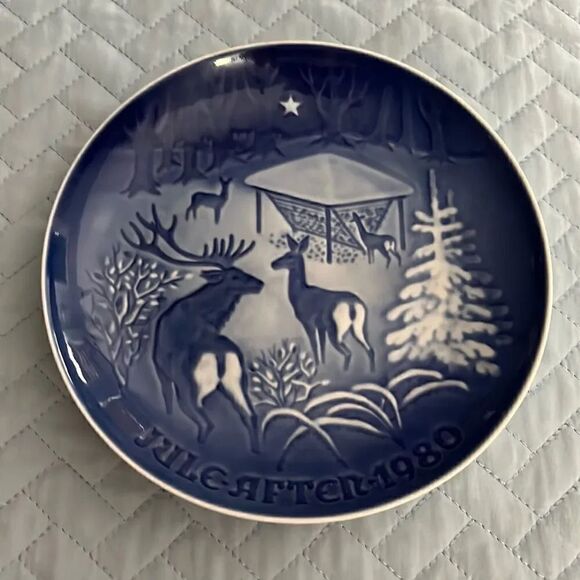 B & G Copenhagen Porcelain Christmas plate - Picture 1 of 4